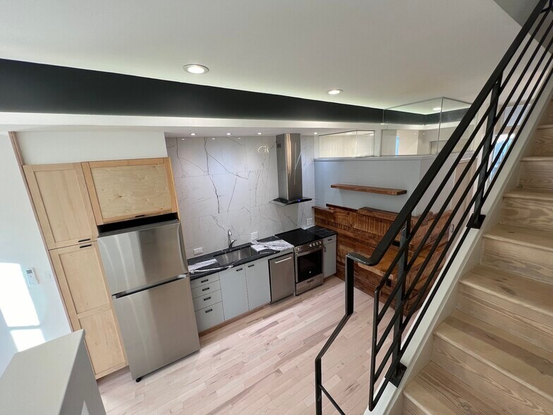 Building Photo - 2019 S Beechwood St