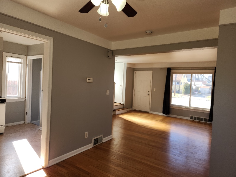 Building Photo - 214 Potter Ave