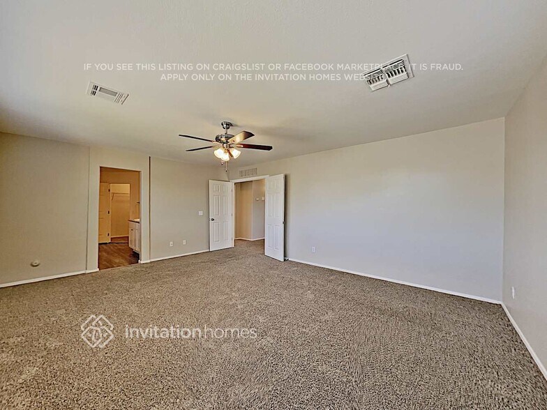 Building Photo - 30546 N Honeysuckle Dr