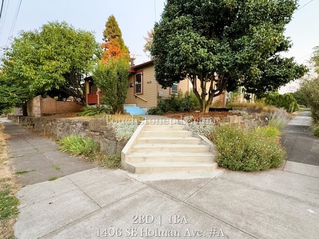 Primary Photo - 2BD | 1BA Single Family Home in Woodlawn N...
