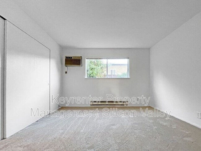 Building Photo - 889 Canfield Ct