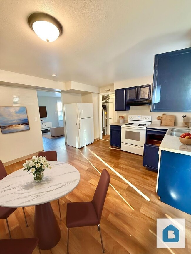 Building Photo - 1209 Delaware Dr