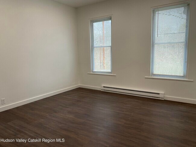 Building Photo - 1465 Creek Locks Rd