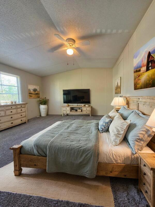 Building Photo - 6 Cotton Bayou Cir