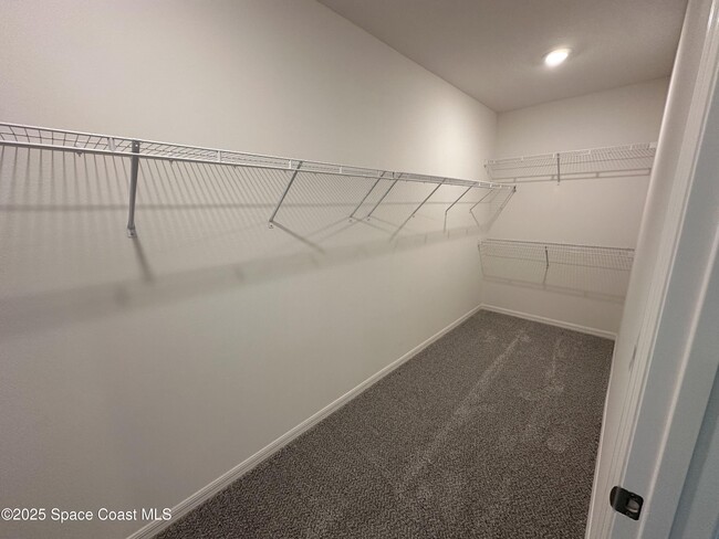 Building Photo - 2154 Ramsdale Dr SE