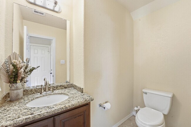 Building Photo - 6215 Lake Chase Ct