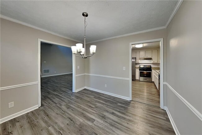 Building Photo - 2078 Arrowhead Trail