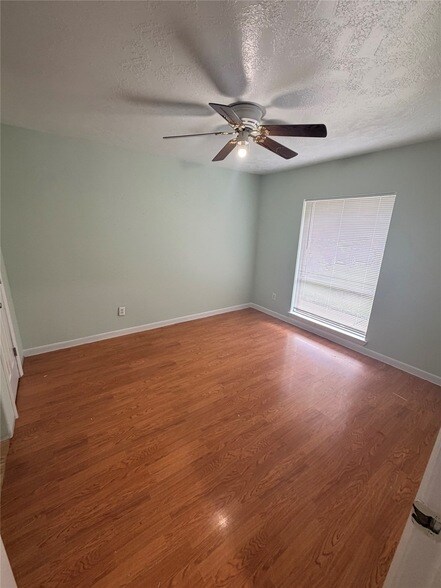 Building Photo - 4527 Fitzwater Dr