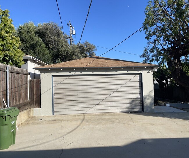 2 - Car Detached garage - 1120 Pacific St