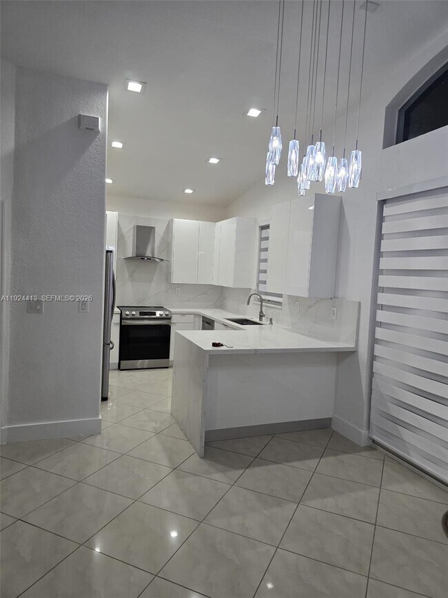 Building Photo - 15446 SW 23rd Ln