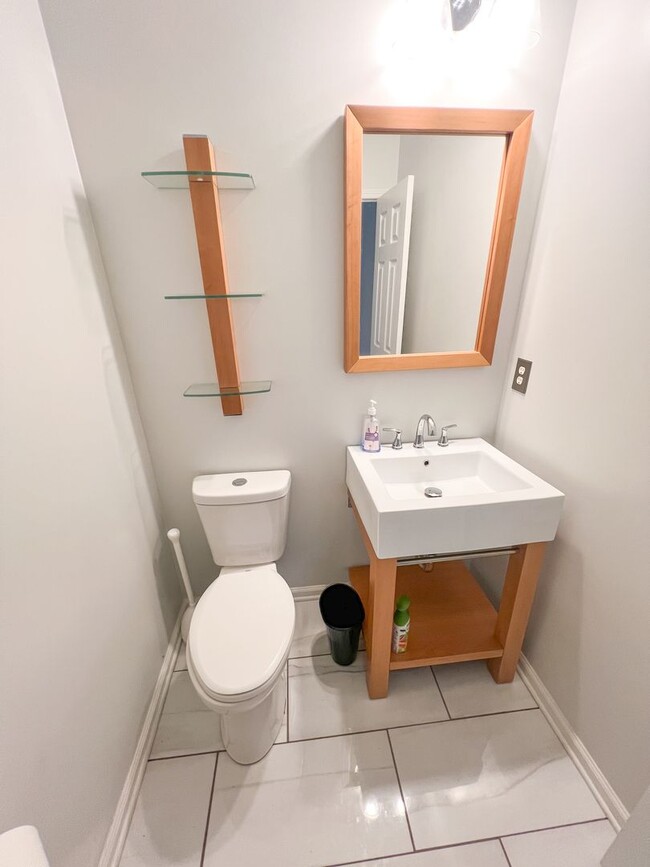 Building Photo - 7726 Bucknell Terrace