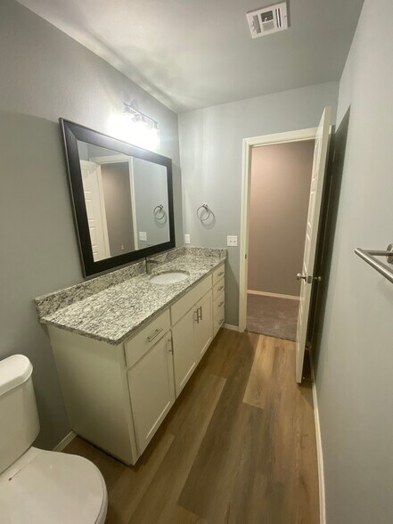 Building Photo - 205 S Fairland Ave