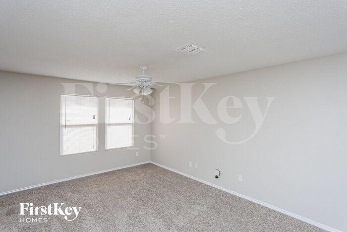 Building Photo - 8709 Saddle Ridge Cir