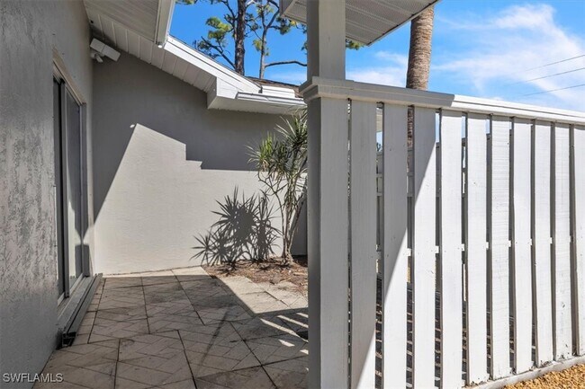 Building Photo - 27630 Wisconsin St