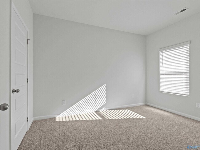 Building Photo - 1251 Eidson St