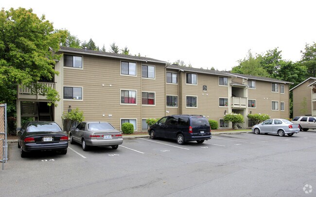 Building Photo - Parkwood Apartments