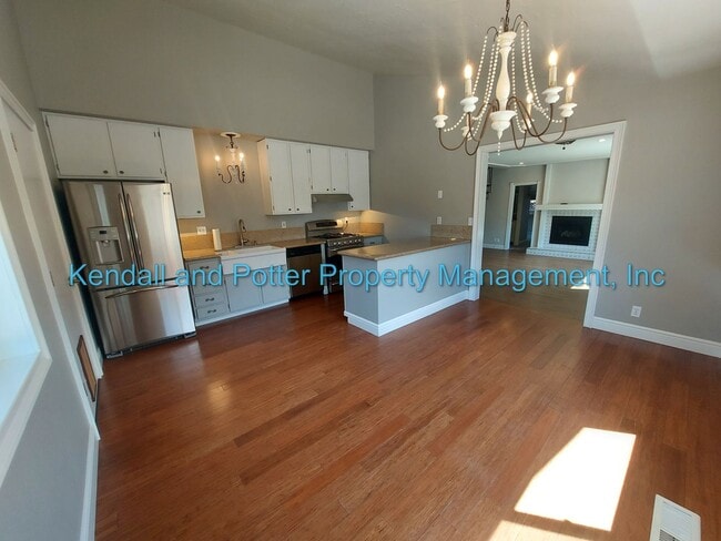 Building Photo - 5737 Soquel Dr
