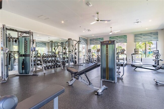 Building Photo - 2705 Scrapbook St