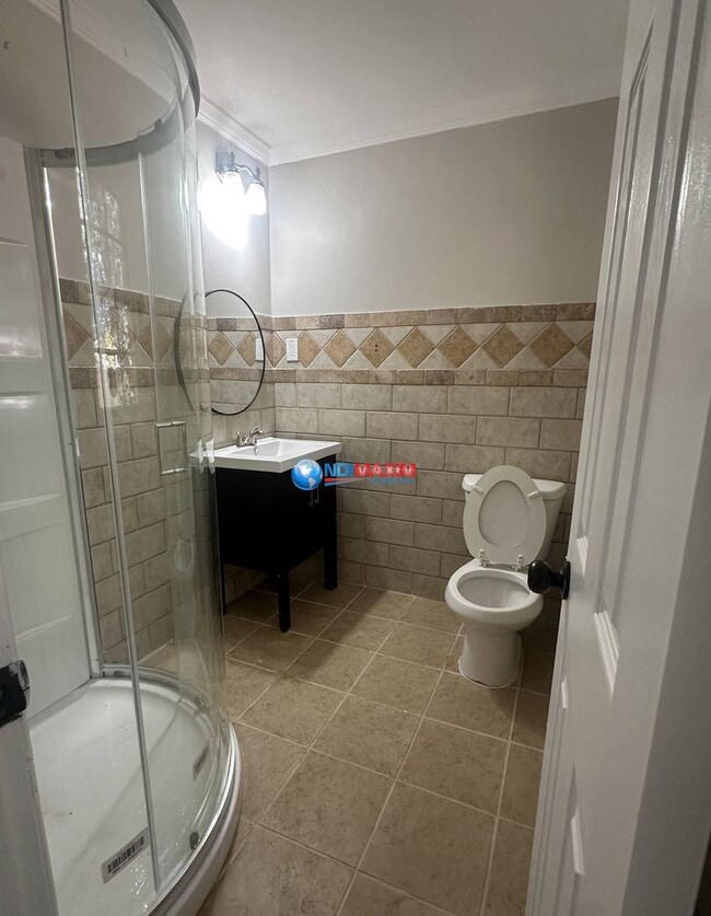 Building Photo - Renovated 4-sided brick ranch in Tucker