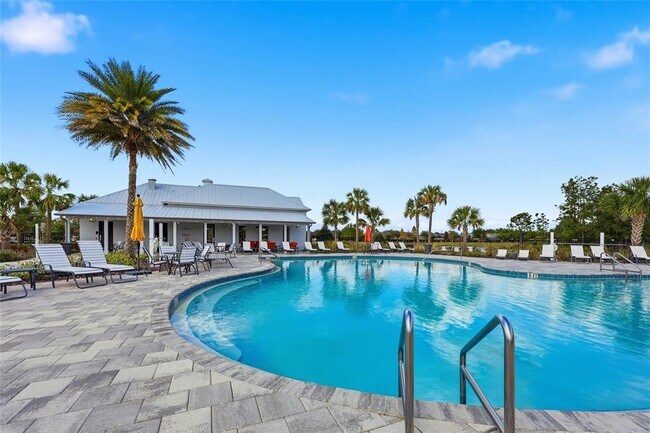 Building Photo - 32992 Major Oak Dr