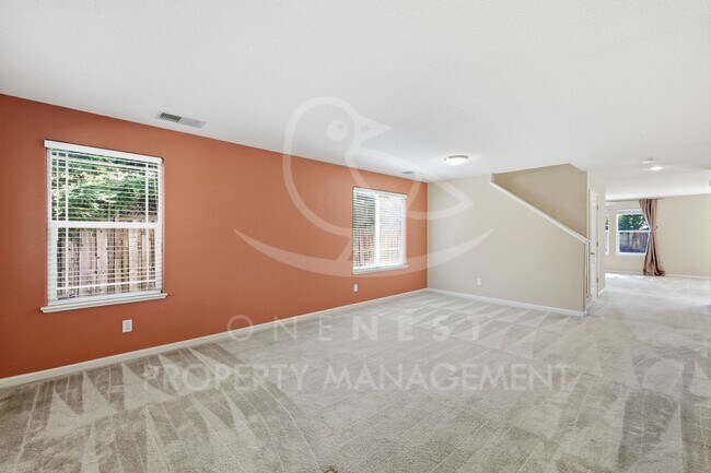 Building Photo - 2708 Woodfield Way
