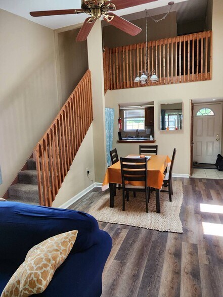 Building Photo - 405 Brown Rd