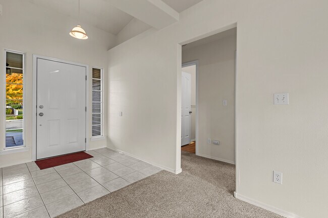 Building Photo - 1443 W Balboa St