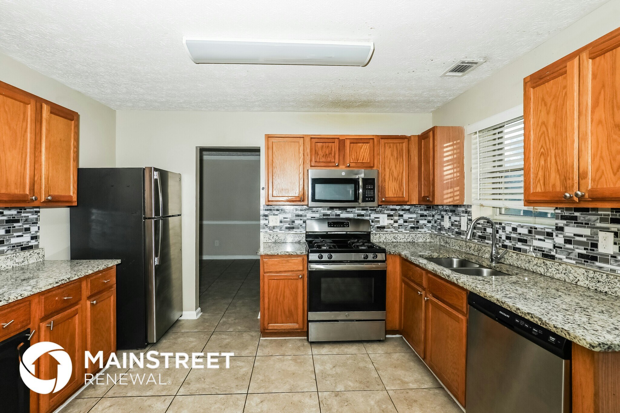 Building Photo - 1496 Paladin Ct