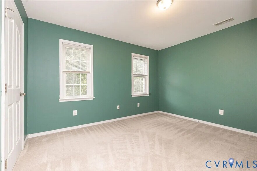 Back Bedroom - 3620 Tanby Rd