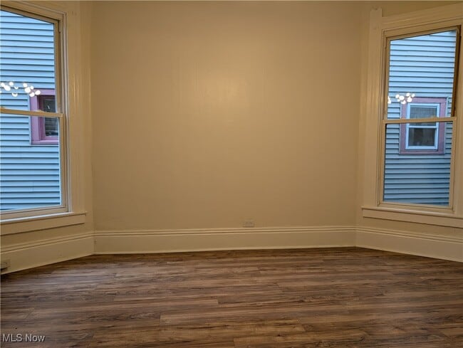 Building Photo - 1851 W 52nd St