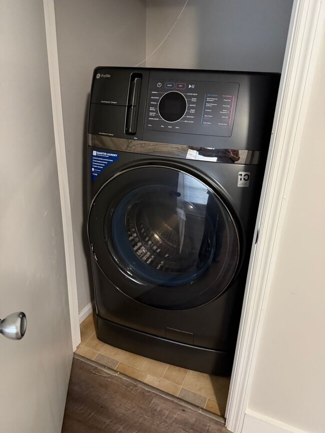 Building Photo - 2 Bedroom Apartment in Surf City