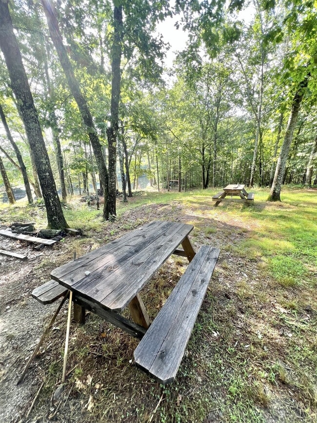 Building Photo - 20 Historical Ridge Rd