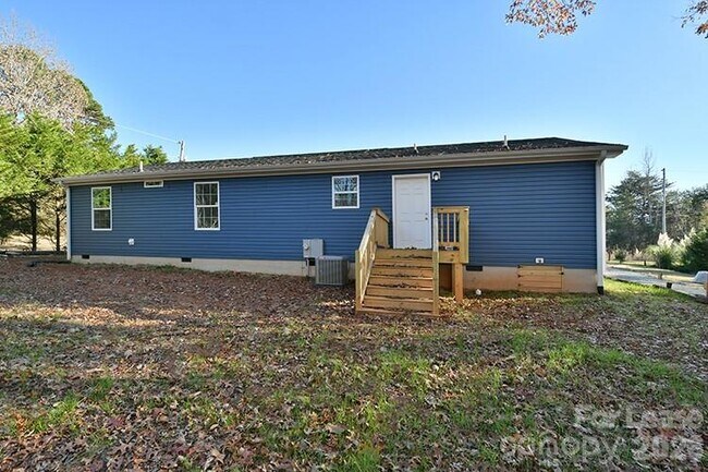 Building Photo - 5433 King Wilkinson Rd