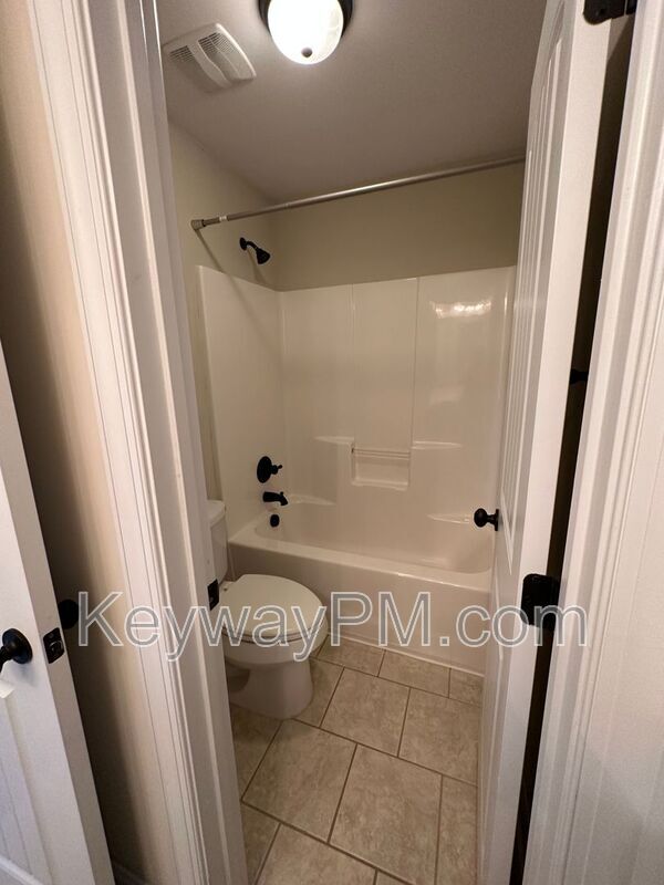 Building Photo - 1731 Edenburg Way