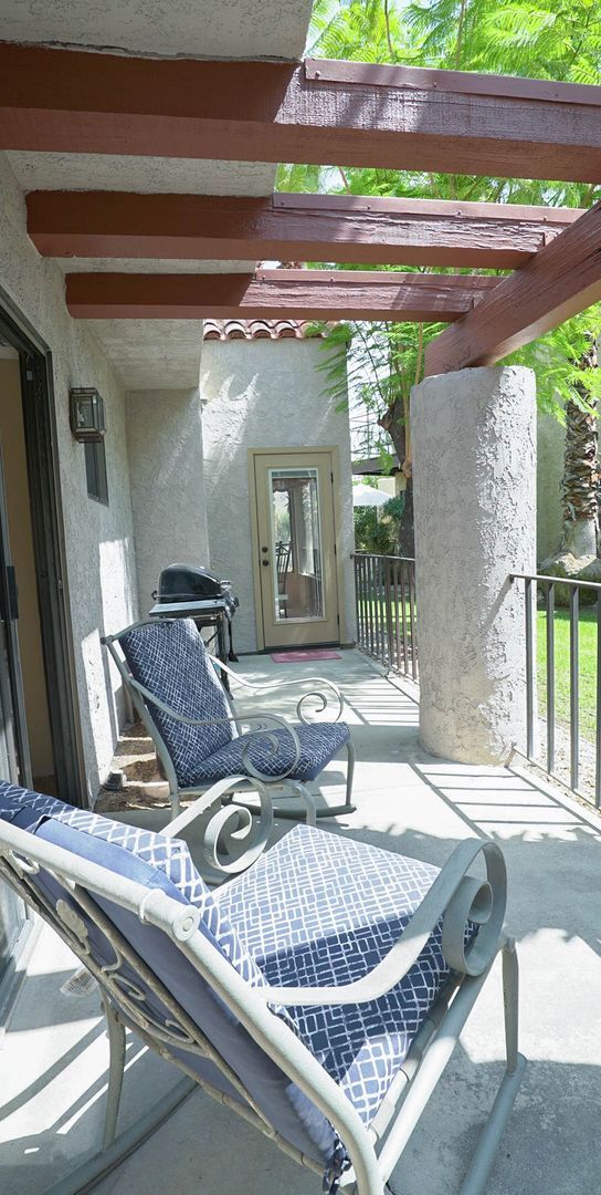 Building Photo - Beautifully Furnished Condo with Mountain Views