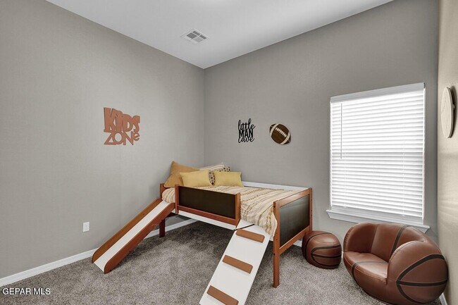 Building Photo - 15340 Resolve Dr