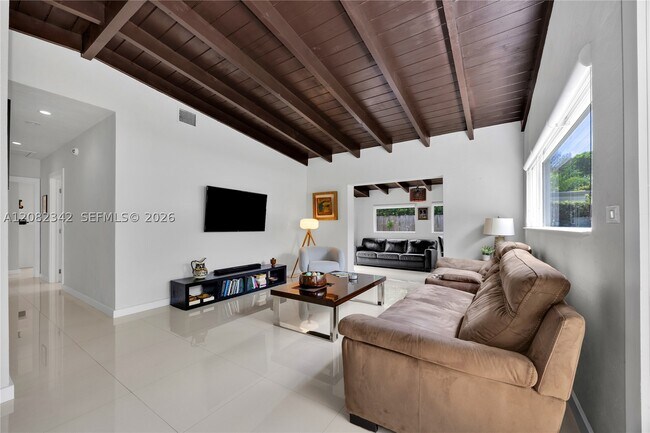 Building Photo - 6843 SW 53rd St