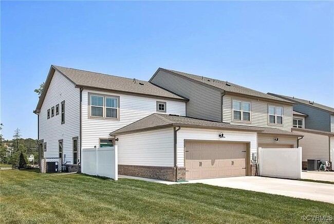 Building Photo - 10801 Porter Park Ln