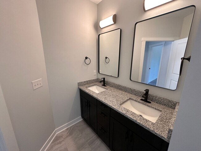 Building Photo - 1426 Navaho Trail