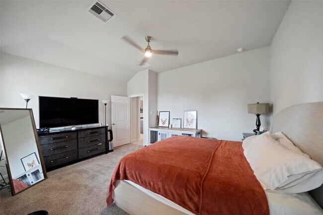Building Photo - 2277 Forest Chestnut Dr