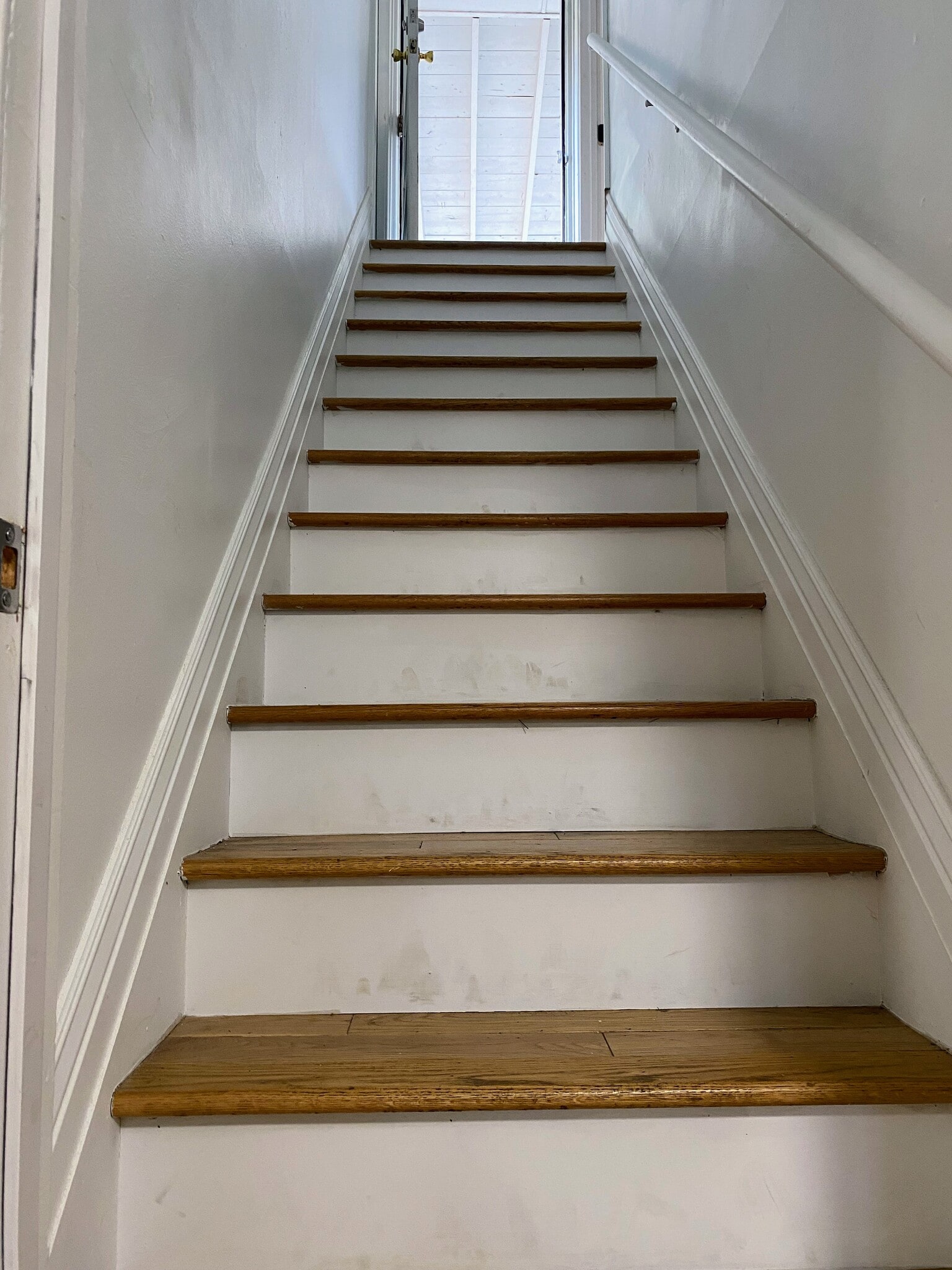 Entryway - 1374 S Benton St