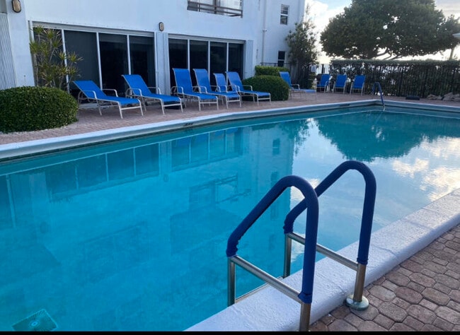 Building Photo - 1500 S Ocean Blvd