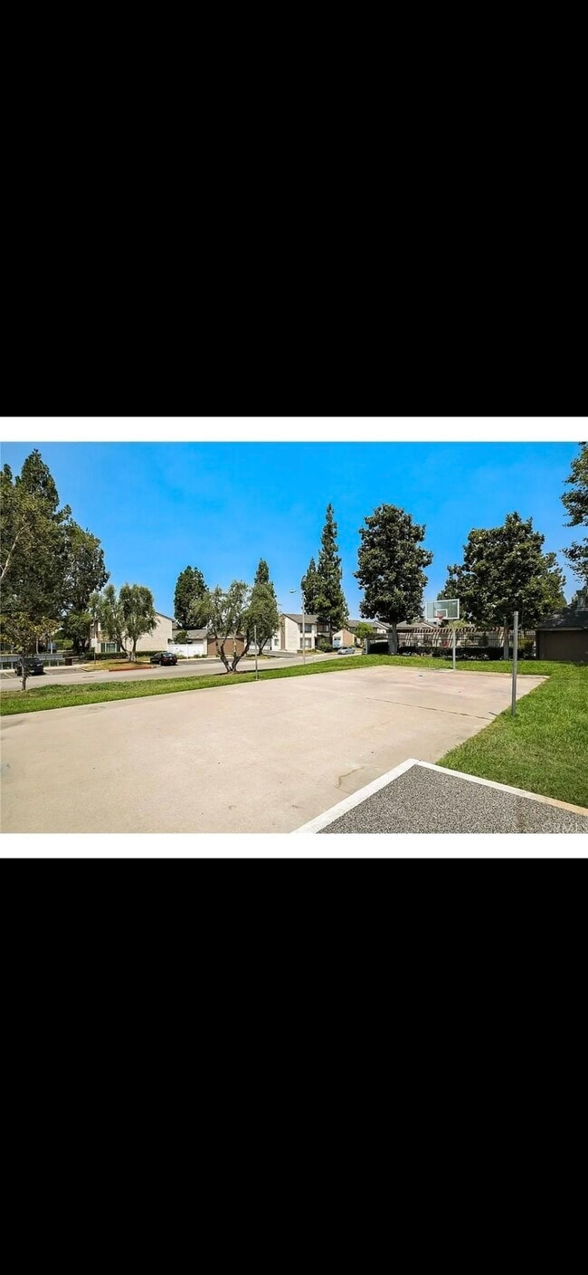 Building Photo - 1241 Cheltenham Ln