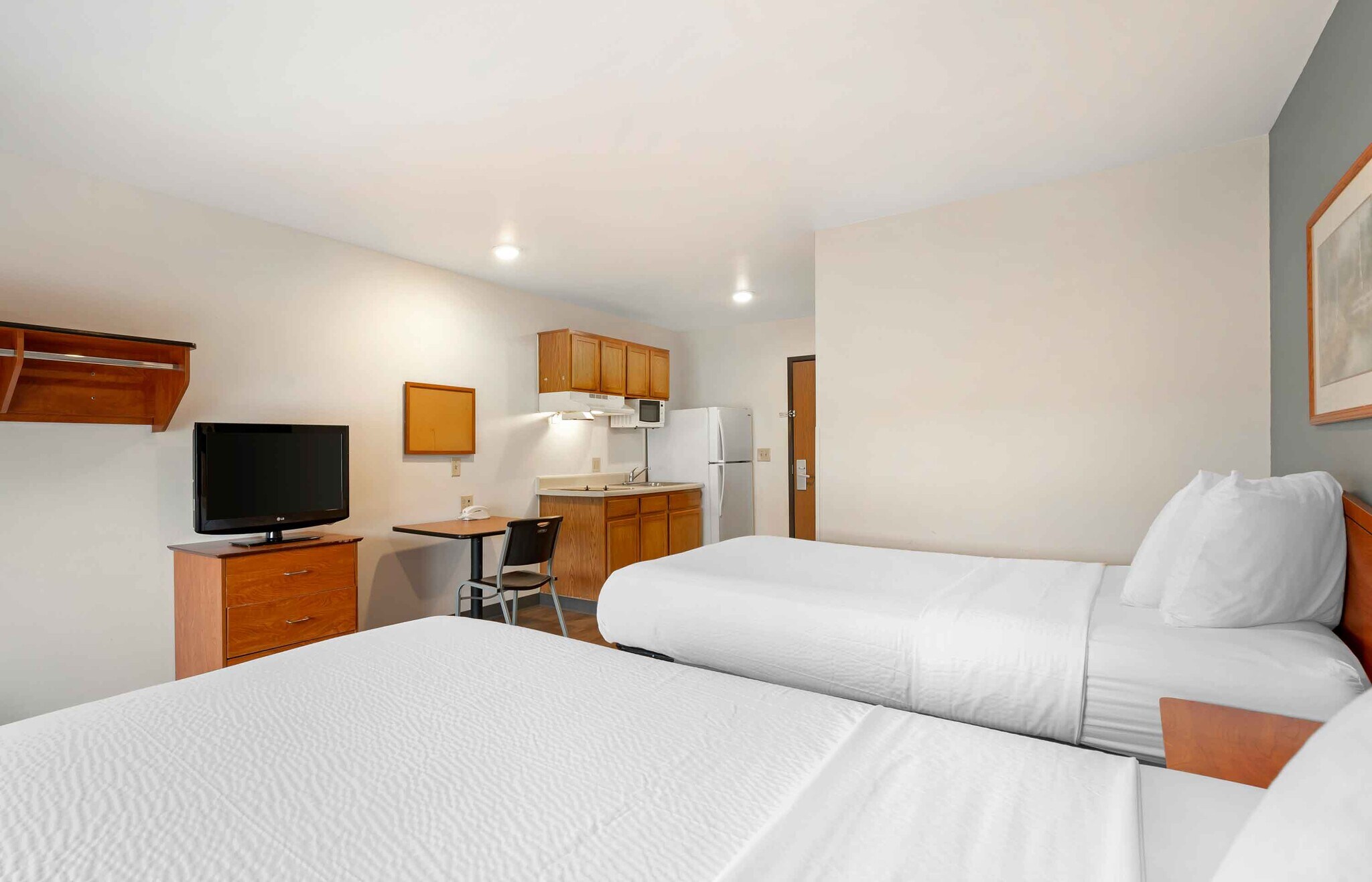Building Photo - Furnished Studio-Cincinnati - Sharonville