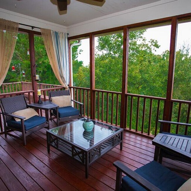 Building Photo - STUNNING!!! Four Bedroom two and a half bath home with a view!