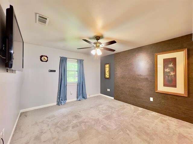 Building Photo - 658 Pierce Dr