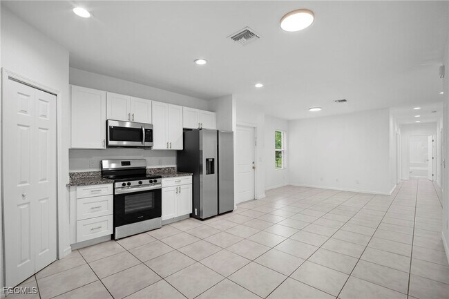 Building Photo - 3309 Armstrong Ct