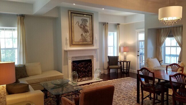 Building Photo - 212 St Johns Ave