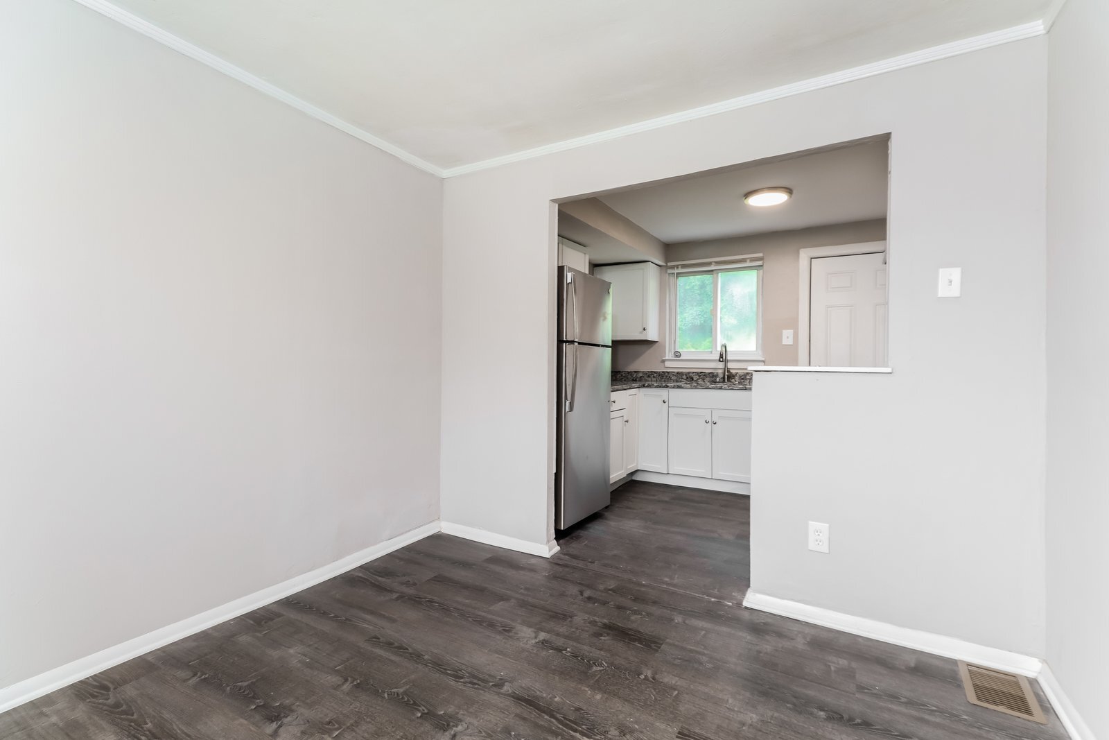 Building Photo - 105 Veronica Dr