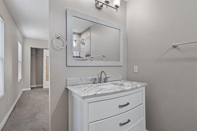 Building Photo - 4707 Little Hill Cir